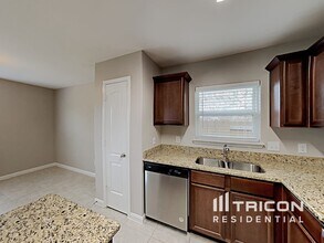 138 Kennedy Dr in Venus, TX - Building Photo - Building Photo