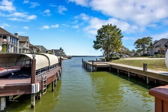 22 Creekwood Dr in Montgomery, TX - Building Photo - Building Photo