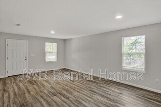 8168 Waxwing Ave in Jacksonville, FL - Building Photo - Building Photo