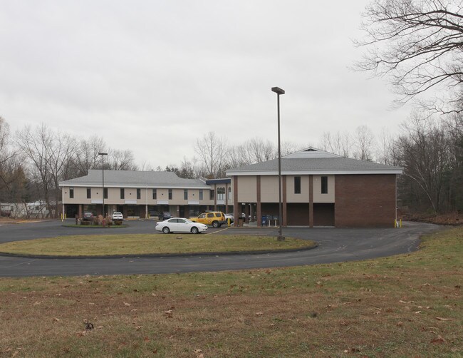 Crescent Commons in Clifton Park, NY - Building Photo - Building Photo