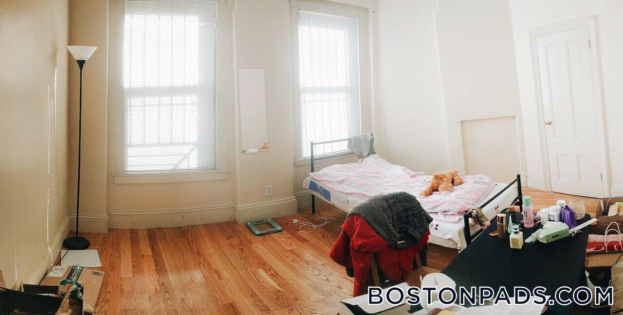 86 Hammond St in Boston, MA - Foto de edificio