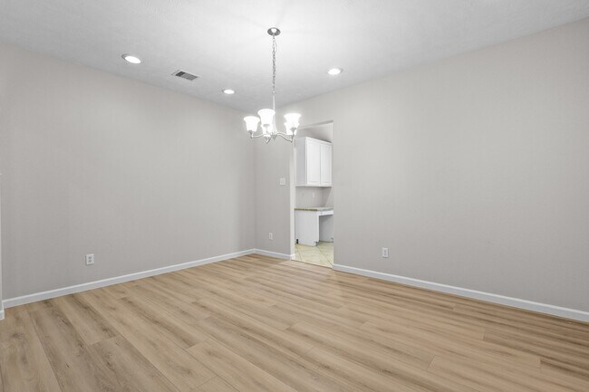 property at 25910 N Lakefair Dr