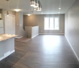 1728 Toronto St in Regina, SK - Building Photo - Building Photo