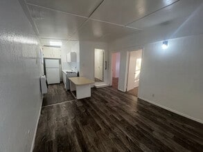 512 W 15th St in Portales, NM - Building Photo - Building Photo