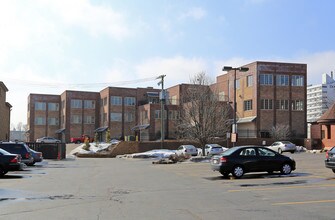 East Bank Flats in South Bend, IN - Building Photo - Building Photo