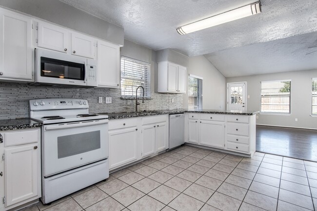 16210 Cypress Point Dr in Cypress, TX - Building Photo - Building Photo