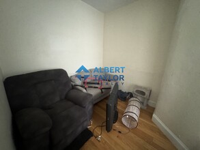 244 Kelton St, Unit uni6 2-bed 1-bath in Boston, MA - Building Photo - Building Photo