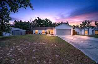 10748 Siena Dr in Clermont, FL - Building Photo