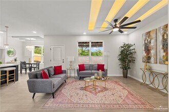 27 N Crown Point in Pharr, TX - Building Photo - Building Photo