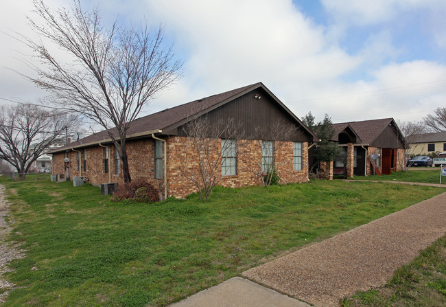 BrookHaven Apartments