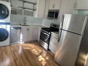 521 N Corona St, Unit 521 N Corona St Apt. A in Denver, CO - Building Photo - Building Photo