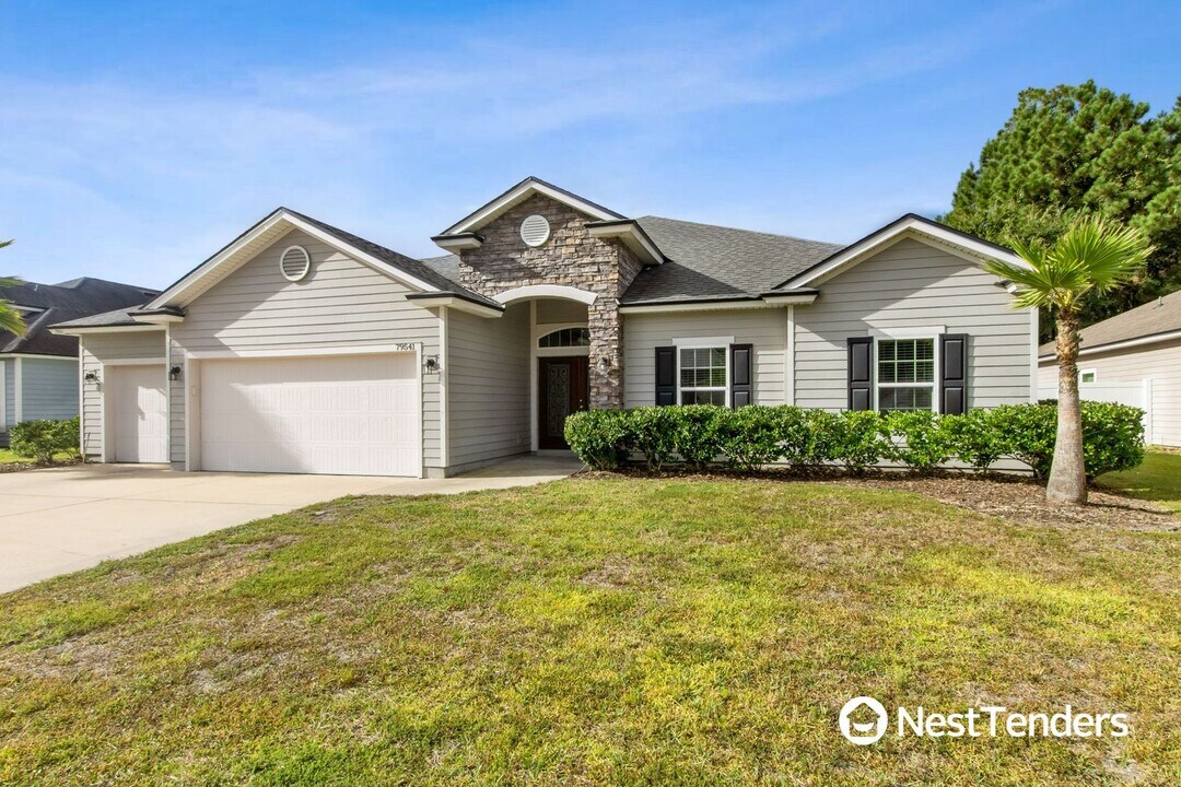 79541 Plummer's Creek Dr in Yulee, FL - Building Photo