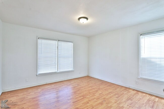 property at 1318 Lillius St