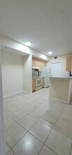 5032 Lantana Rd, Unit 2105 in Greenacres, FL - Building Photo - Building Photo