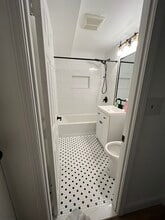 45 Oval Rd, Unit #3 in Quincy, MA - Foto de edificio - Building Photo