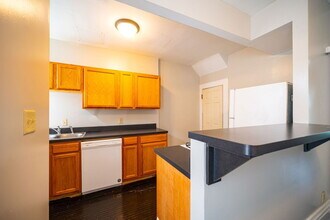 1480 Summit St in Columbus, OH - Building Photo - Building Photo