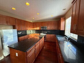 3965 Collins St in West Sacramento, CA - Building Photo - Building Photo