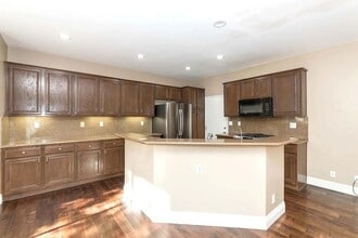 8704 E Wiley Way in Anaheim, CA - Building Photo - Building Photo