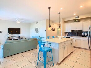 4784 Clock Tower Dr in Kissimmee, FL - Foto de edificio - Building Photo