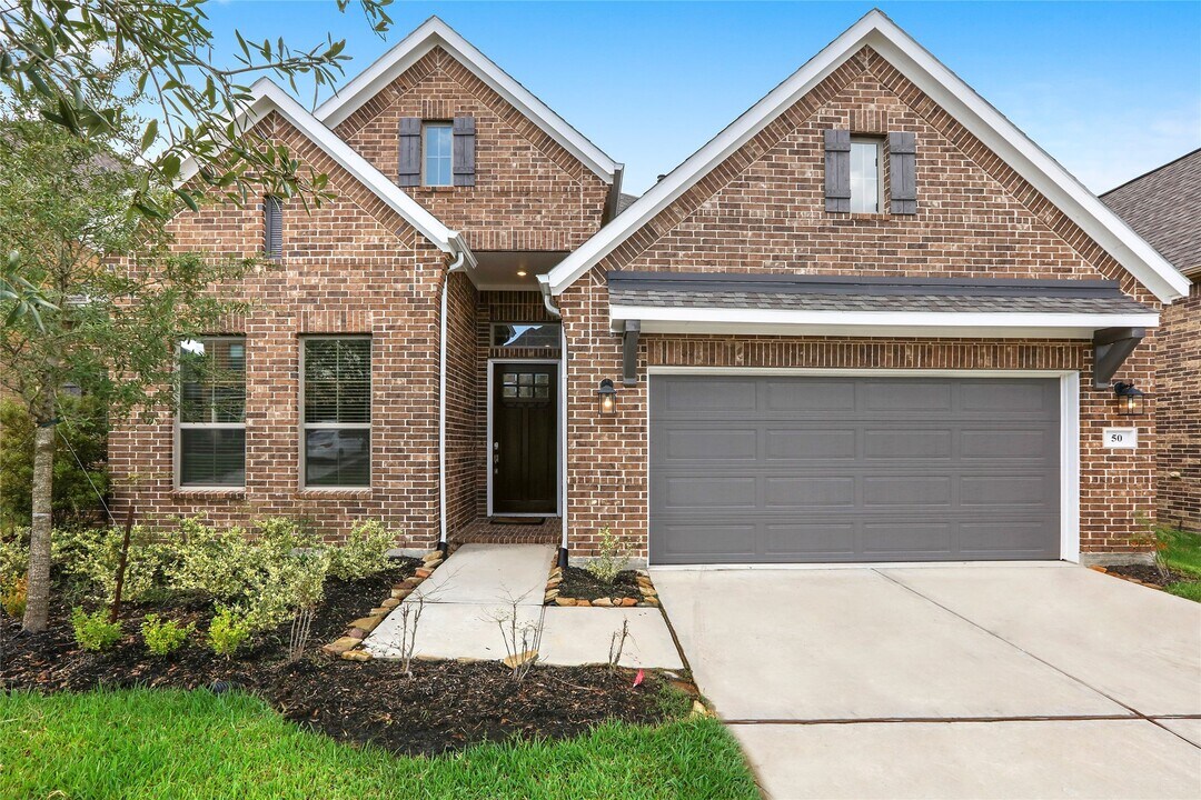 50 Wyatt Oaks Dr in Tomball, TX - Building Photo