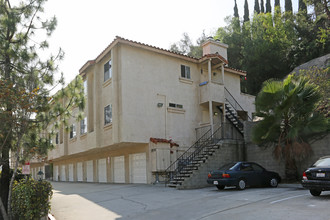 5530 Jackson Dr in La Mesa, CA - Foto de edificio - Building Photo