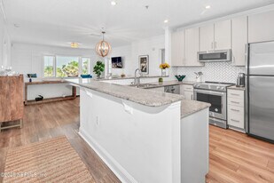 922 1st St S in Jacksonville Beach, FL - Building Photo