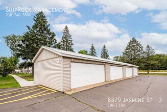 8379 Jasmine St in Virginia, MN - Building Photo - Building Photo