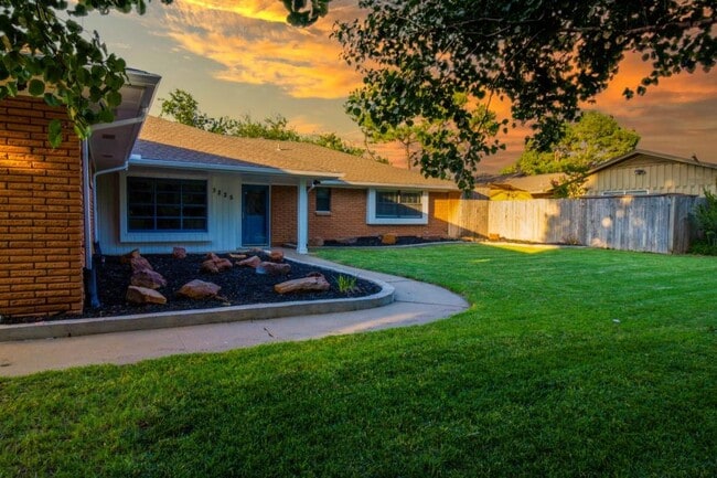 3225 Elmwood Ave in Oklahoma City, OK - Building Photo - Building Photo