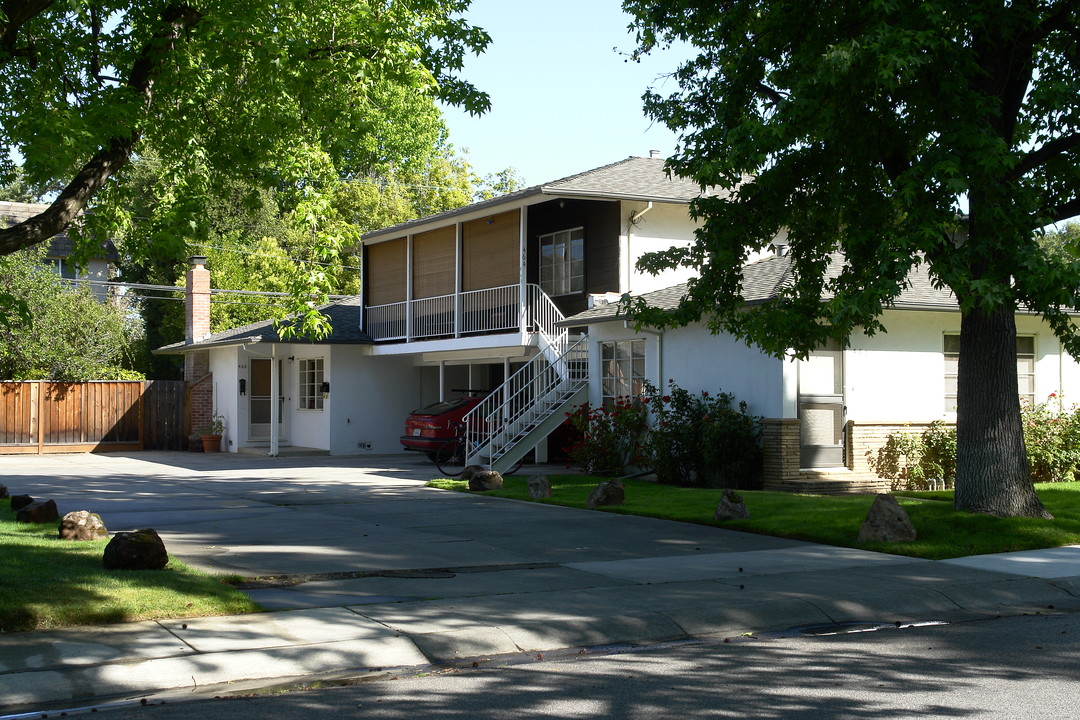 462 Waverley St in Menlo Park, CA - Building Photo