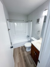 717 Guy Ave in Norfolk, VA - Foto de edificio - Building Photo