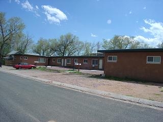 1513 W Vermijo Ave in Colorado Springs, CO - Foto de edificio - Building Photo