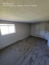 1444 W River Rd N in Elyria, OH - Building Photo - Building Photo