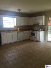 635 Independence Dr in Radcliff, KY - Building Photo - Building Photo