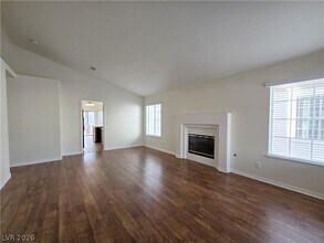 1825 Imperial Cup Dr in Las Vegas, NV - Foto de edificio - Building Photo