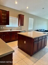 8357 Highgate Dr in Jacksonville, FL - Building Photo - Building Photo