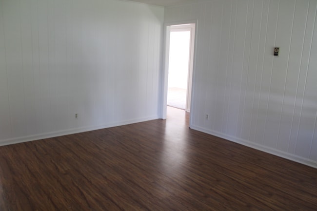 602 Stuart Dr in Elizabethton, TN - Building Photo - Building Photo