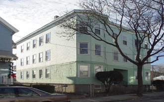 22 Sewell St in Somerville, MA - Building Photo