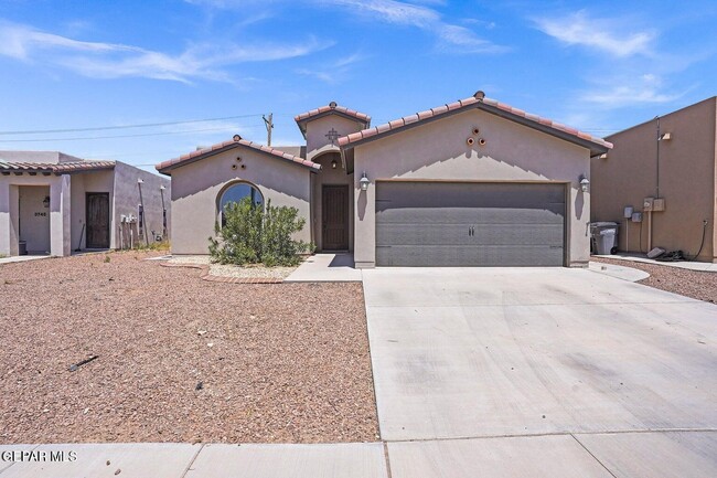 property at 3749 Loma Adriana