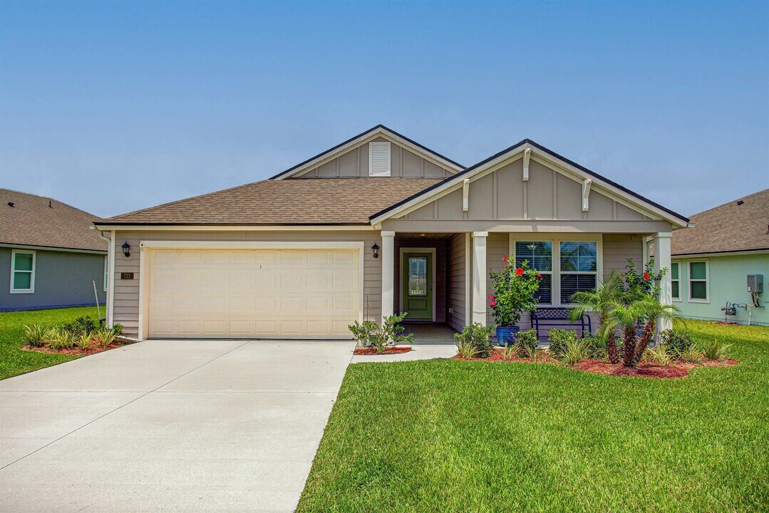 721 Narvarez Ave in St. Augustine, FL - Building Photo
