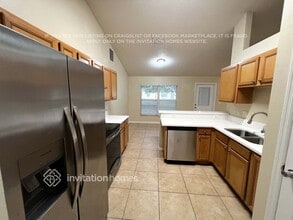 1091 SW California Blvd in Port St. Lucie, FL - Building Photo - Building Photo