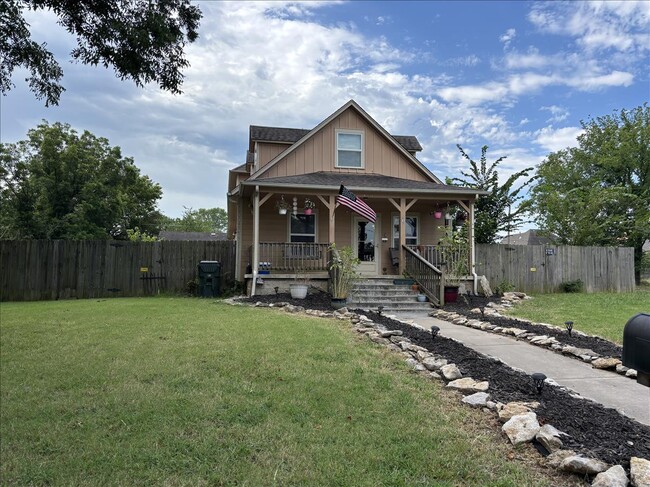 410 E 4th St in Skiatook, OK - Building Photo - Building Photo