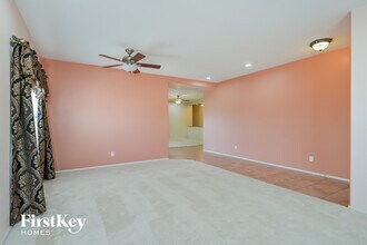 2116 S Thunder Tanner Dr in Tucson, AZ - Foto de edificio - Building Photo