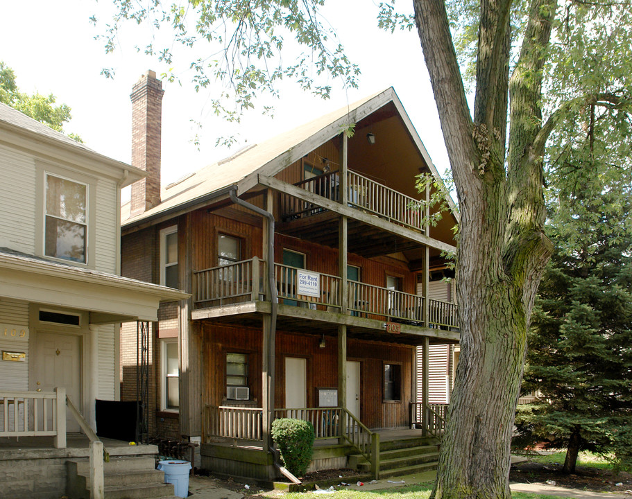 Chittenden  Ave 105 RRR in Columbus, OH - Foto de edificio