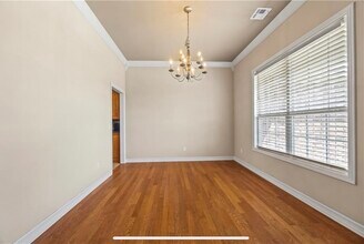 3802 SW Osprey Dr in Bentonville, AR - Building Photo - Building Photo