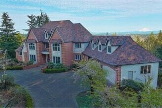 24790 SW Big Fir Rd in West Linn, OR - Building Photo - Building Photo