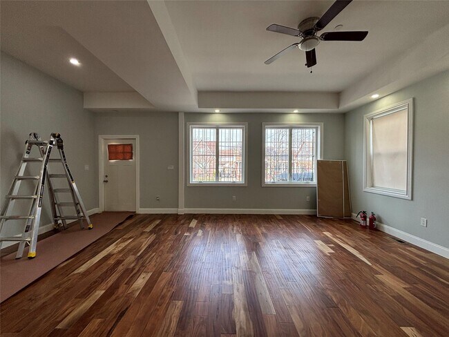 property at 139-19 226th St