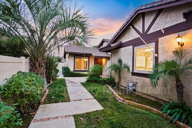 25642 Palma Alta Dr in Santa Clarita, CA - Building Photo - Building Photo