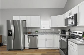 2825 Macpherson Ave in Carmel, IN - Building Photo - Building Photo