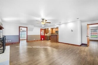 436 E El Camino Real in Weatherford, TX - Building Photo - Building Photo