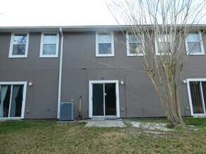 212 Scrub Jay Dr in St. Augustine, FL - Foto de edificio - Building Photo